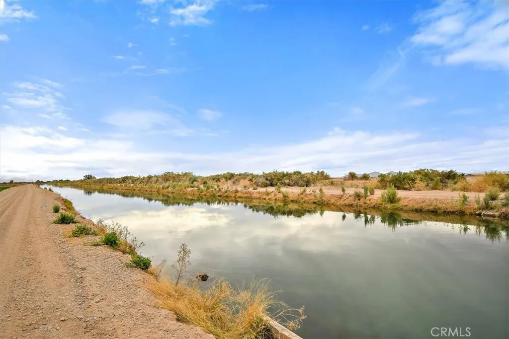 4251 N Intake Boulevard, Blythe, California 92225 home-pic-54